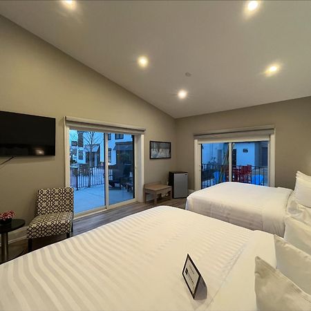 גרנד בנד Colonial Hotel & Suites מראה חיצוני תמונה