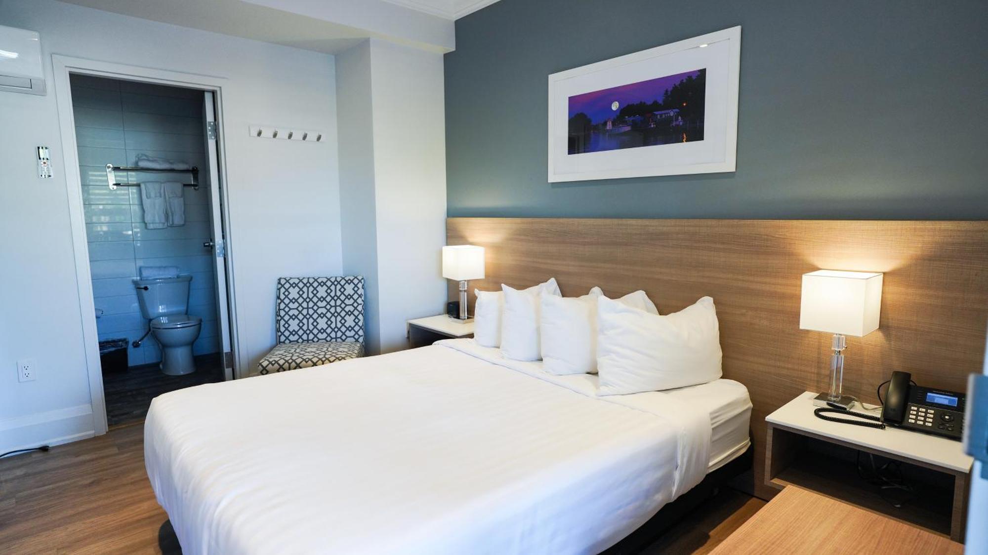 גרנד בנד Colonial Hotel & Suites מראה חיצוני תמונה