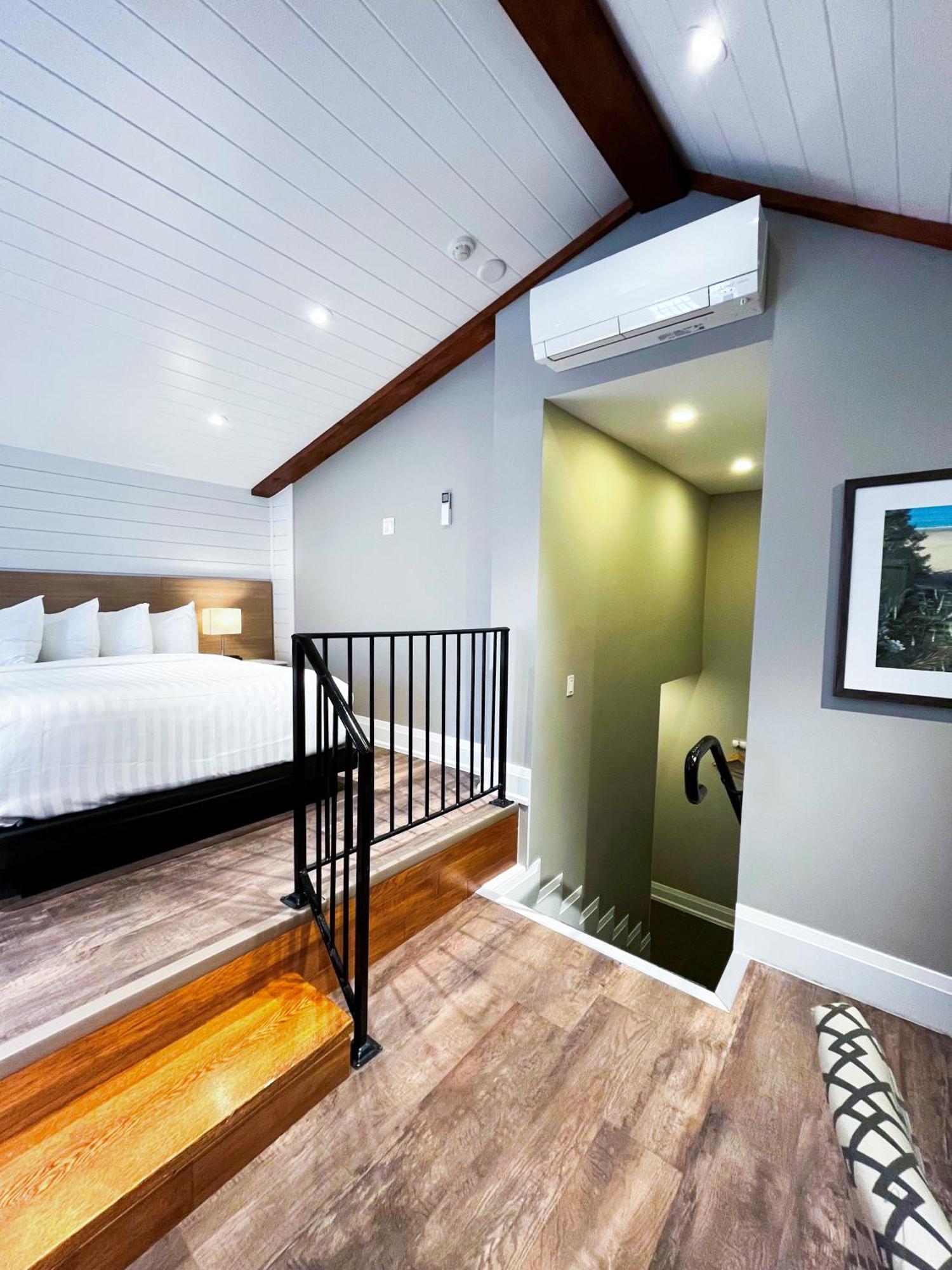 גרנד בנד Colonial Hotel & Suites מראה חיצוני תמונה