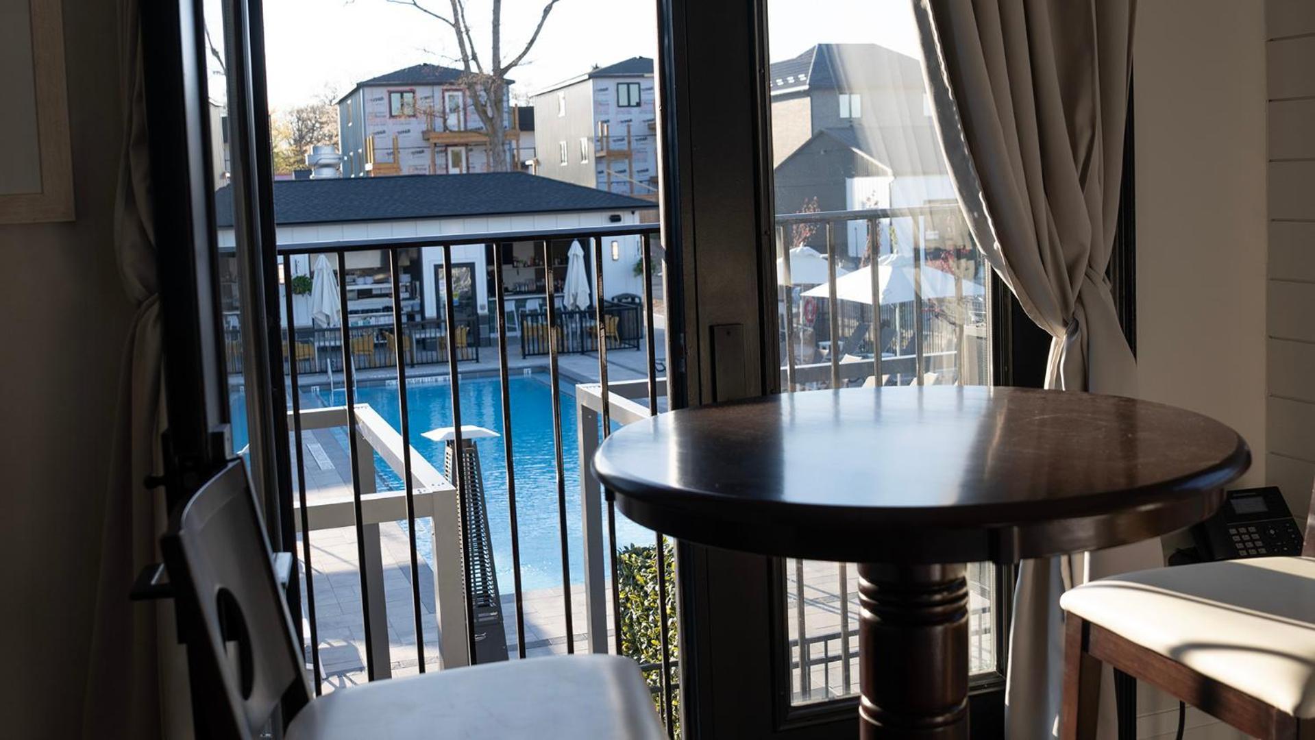 גרנד בנד Colonial Hotel & Suites מראה חיצוני תמונה
