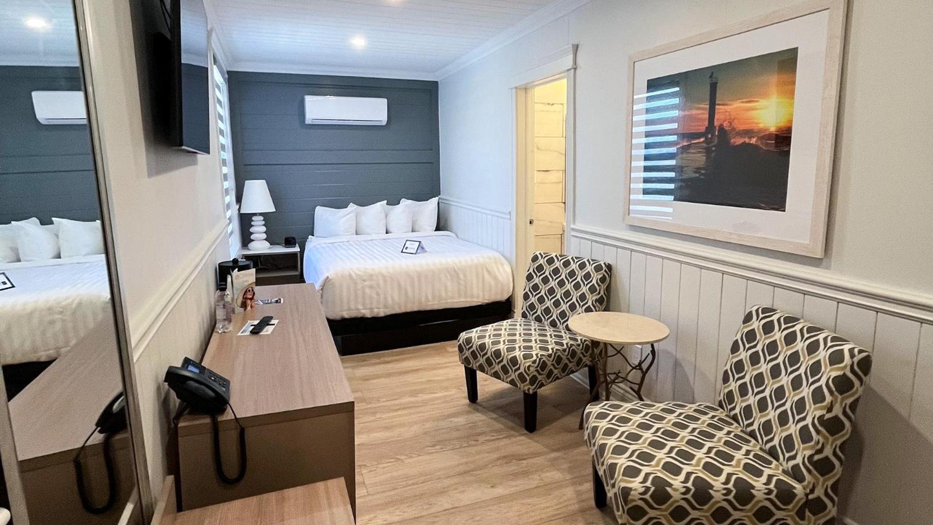 גרנד בנד Colonial Hotel & Suites מראה חיצוני תמונה