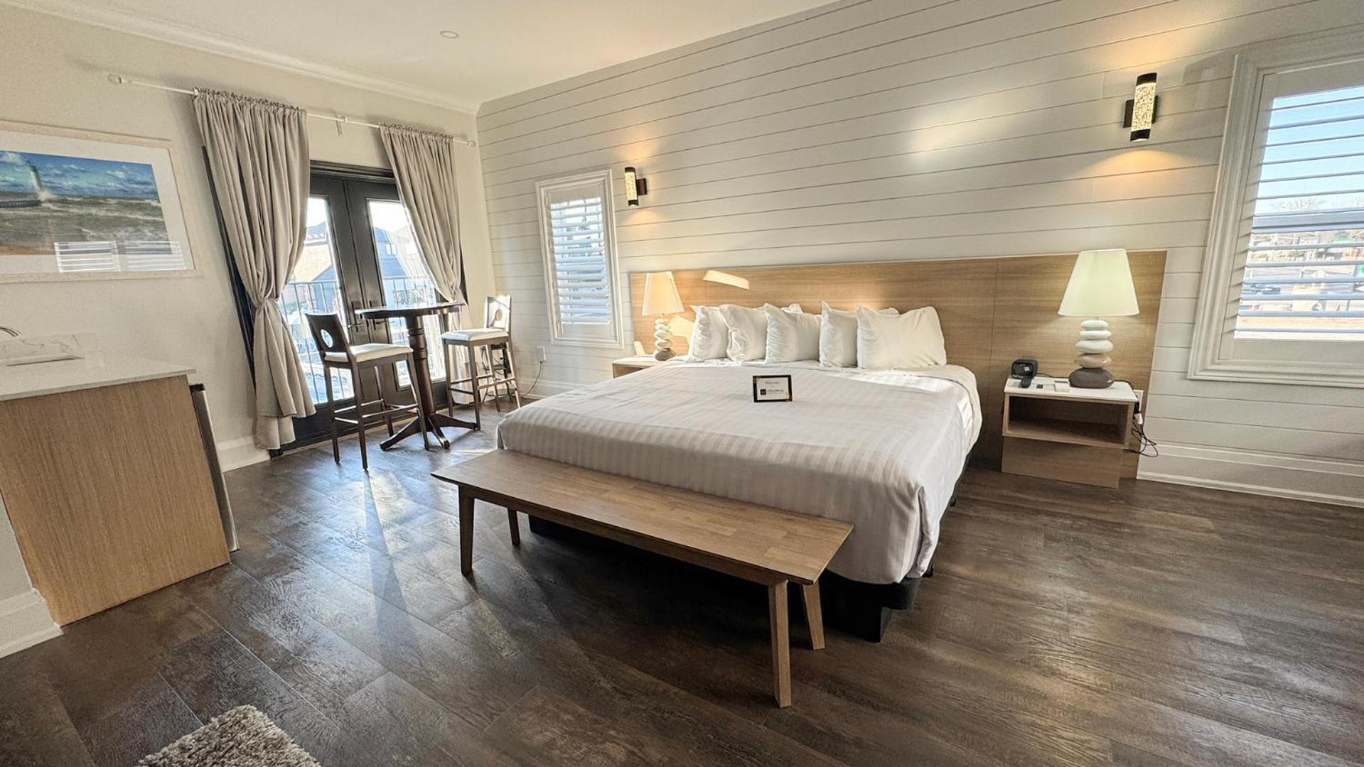 גרנד בנד Colonial Hotel & Suites מראה חיצוני תמונה